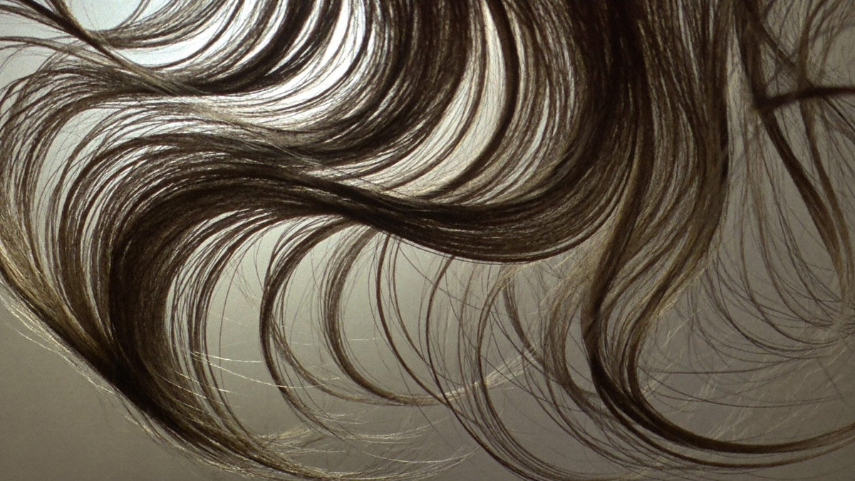 Trichorrhexis Nodosa After Menopause: Why Your Hair Keeps Snapping No Matter How Gently You Treat It